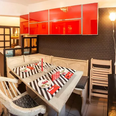 Apartment Zebra